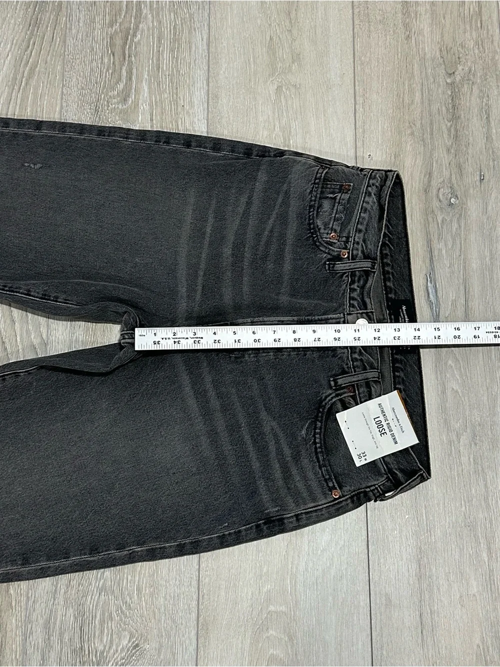 NWT Abercrombie & Fitch Loose Authentic Rigid Denim Washed Black Jeans 33x30